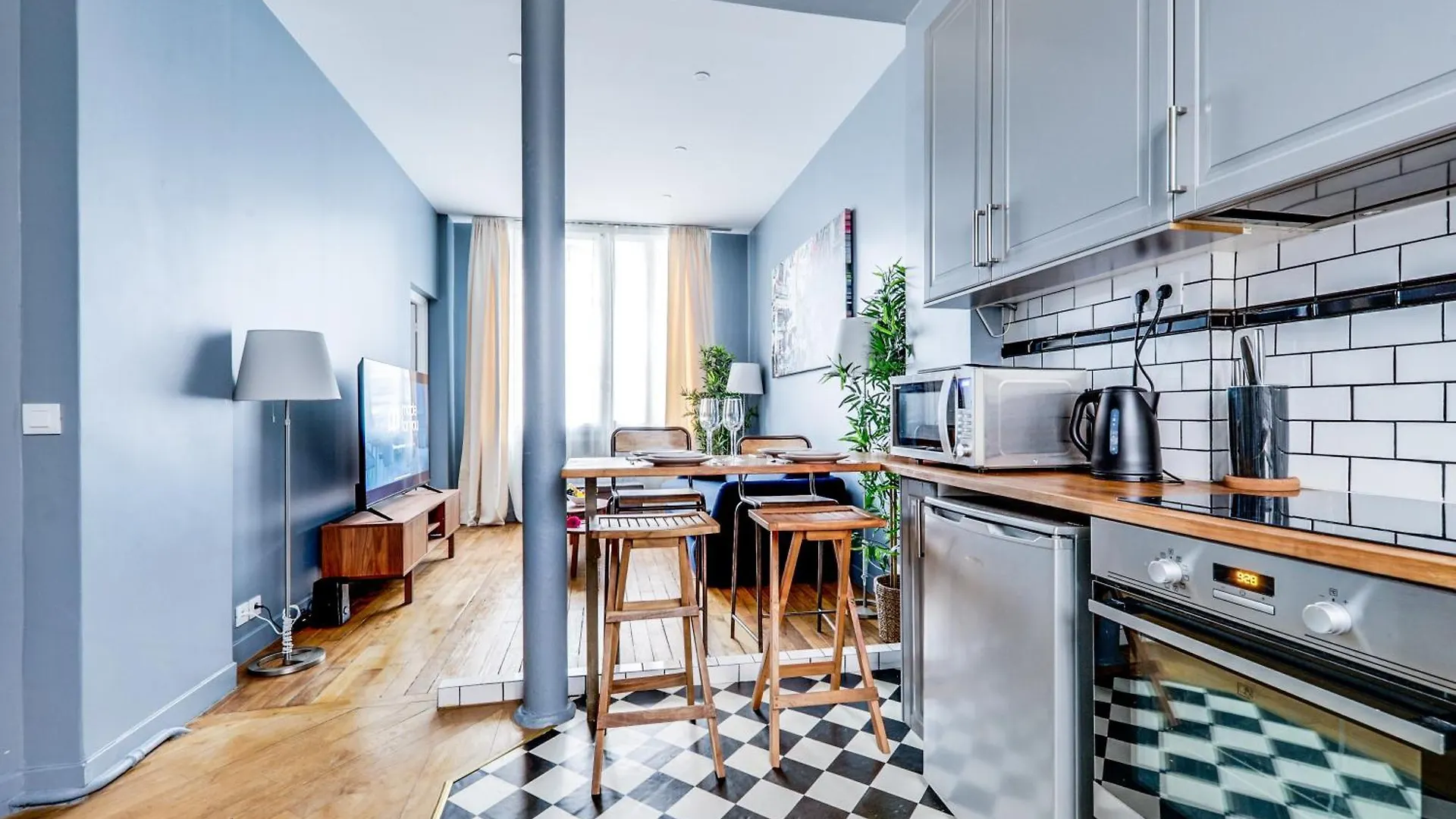 Buttes-Chaumont - Fully-Equipped Apartment Paris France